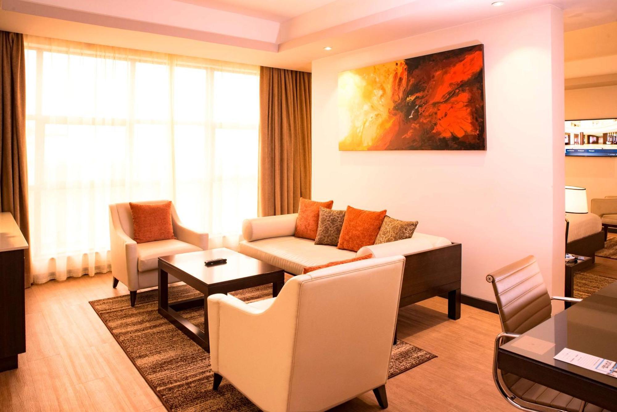 Doubletree By Hilton Nairobi Hotel Kültér fotó